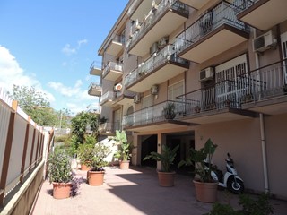 Trilocale in Affitto a Tremestieri Etneo, 750&euro;, 80 m²
