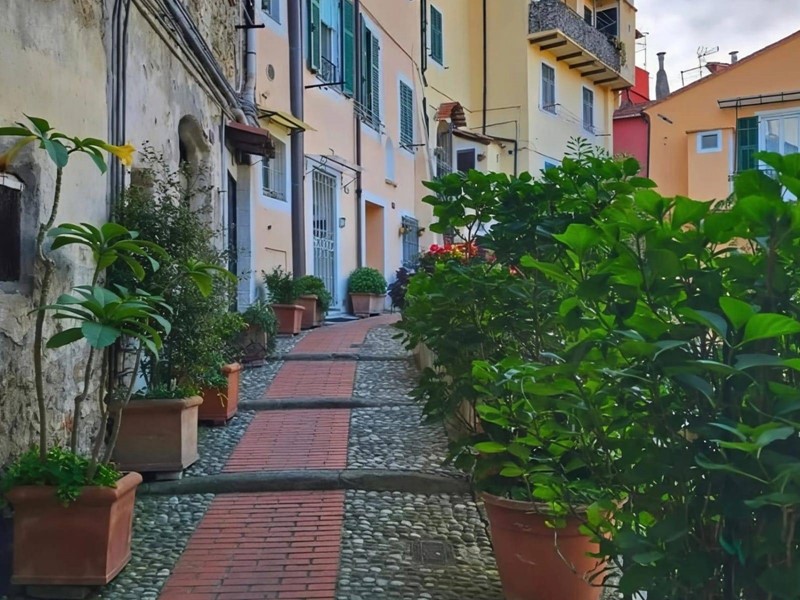 Bilocale in Vendita a Ventimiglia, 100'000&euro;, 36 m²
