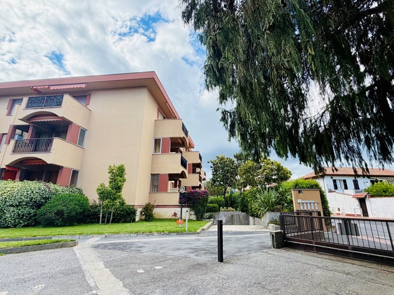 Quadrilocale in Vendita a Diano Marina, 295'000&euro;, 92 m², con Box