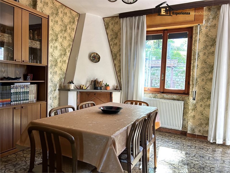 Quadrilocale in Vendita a Torri in Sabina, 95'000&euro;, 150 m²