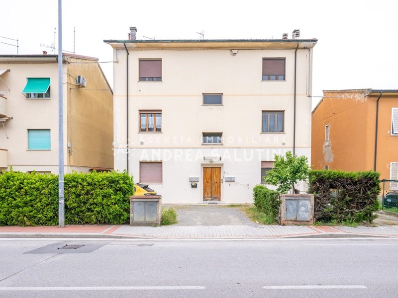 Trilocale in Vendita a Pontedera, zona Il Romito, 139'000&euro;, 70 m², arredato