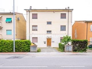 Trilocale in Vendita a Pontedera, zona Il Romito, 139'000&euro;, 70 m², arredato