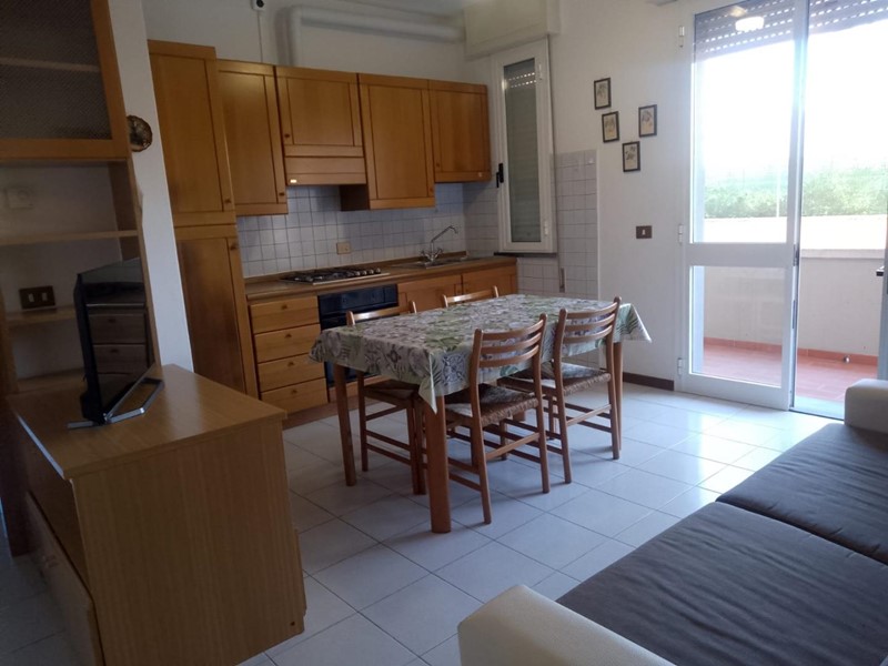 Trilocale in Affitto a Camaiore, zona Lido di Camaiore, 1'200&euro;, 50 m², arredato