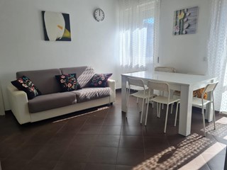 Quadrilocale in Affitto a Camaiore, zona Lido di Camaiore, 1'500&euro;, 80 m², arredato
