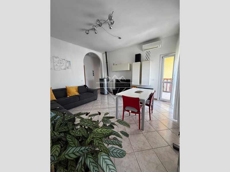 Appartamento in Vendita a Carrara, 148'000&euro;, 90 m², arredato