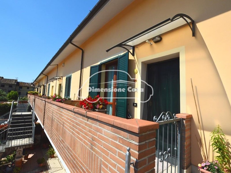Trilocale in Vendita a Lucca, zona Picciorana, 157'000&euro;, 85 m², arredato