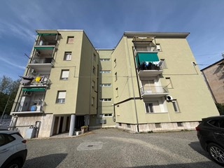 Quadrilocale in Vendita a Alessandria, 78'000&euro;, 85 m²