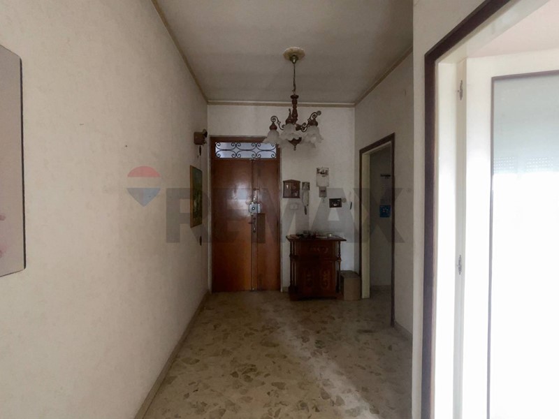 Appartamento in Vendita a Santeramo in Colle, 96'000&euro;, 190 m²