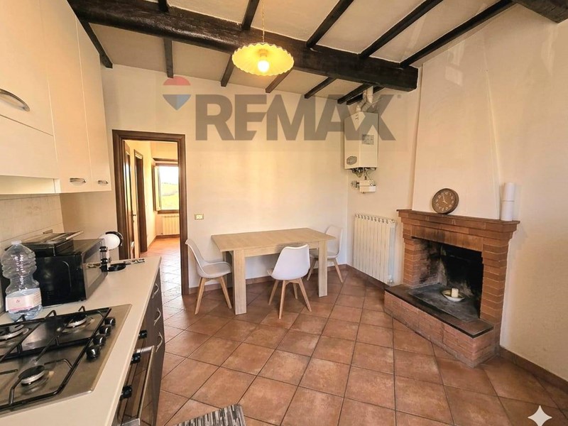 Quadrilocale in Vendita a Loro Ciuffenna, 128'000&euro;, 85 m²