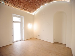 Trilocale in Vendita a Torino, 225'000&euro;, 85 m²