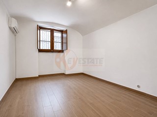 Trilocale in Vendita a Sassari, 58'000&euro;, 91 m²