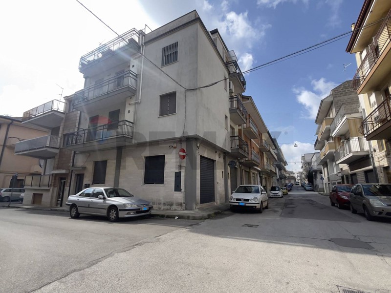 Appartamento in Vendita a Santeramo in Colle, 125'000&euro;, 110 m²