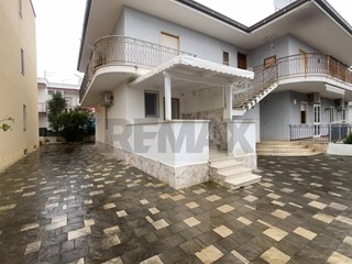 Appartamento in Vendita a Ginosa, 159'000&euro;, 150 m²