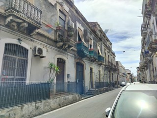 Appartamento in Vendita a Catania, 90'000&euro;, 80 m²