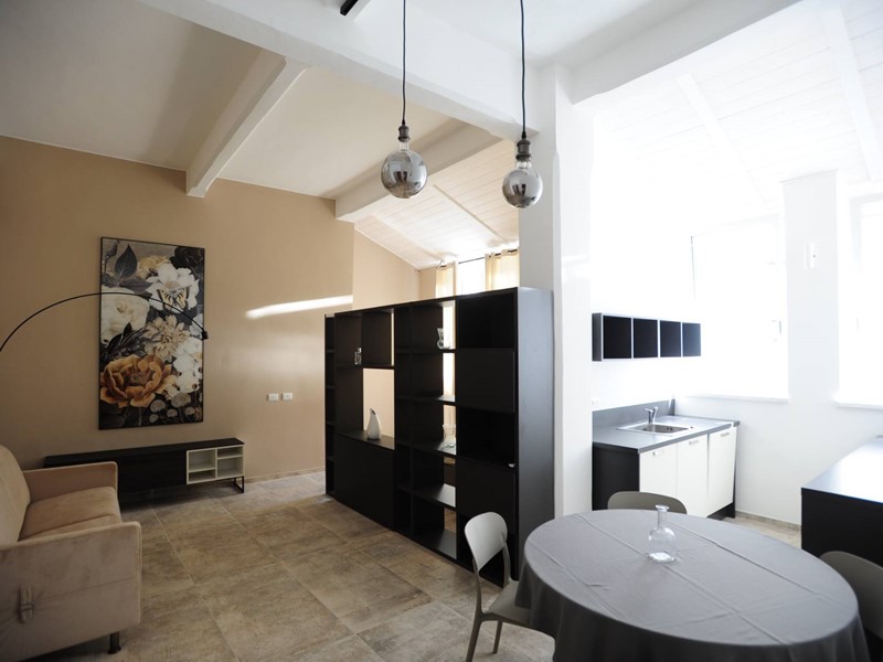 Monolocale in Affitto a Torino, 800&euro;, 65 m²