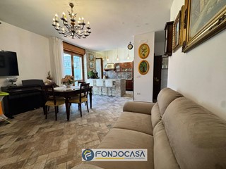 Trilocale in Vendita a Salerno, 159'000&euro;, 70 m²