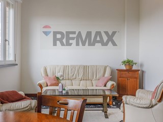 Trilocale in Vendita a Reggio Emilia, 145'000&euro;, 98 m²