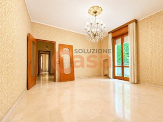 Bilocale in Vendita a Piacenza, 95'000&euro;, 75 m²