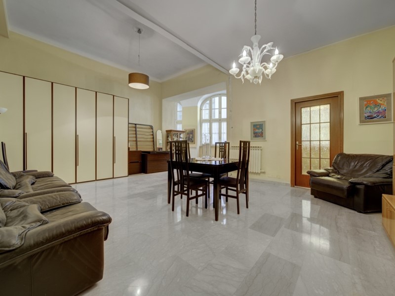 Quadrilocale in Vendita a Torino, 410'000&euro;, 143 m²