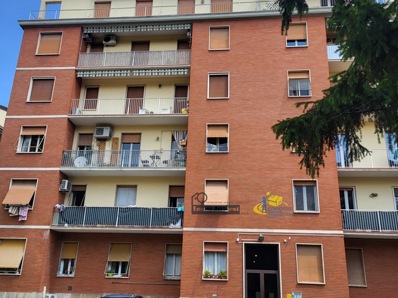 Bilocale in Affitto a Parma, zona Parma Centro, 750&euro;, 75 m², arredato