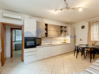 Bilocale in Vendita a Bologna, zona 13.S. Vitale, 245'000&euro;, 56 m², arredato, con Box
