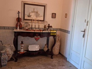 Quadrilocale in Vendita a Trapani, 92'000&euro;, 125 m²