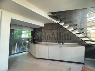 Trilocale in Affitto a Torino, zona Centro, 1'300&euro;, 68 m², arredato