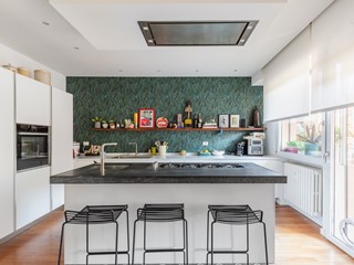 Appartamento in Vendita a Bologna, 890'000&euro;, 190 m²