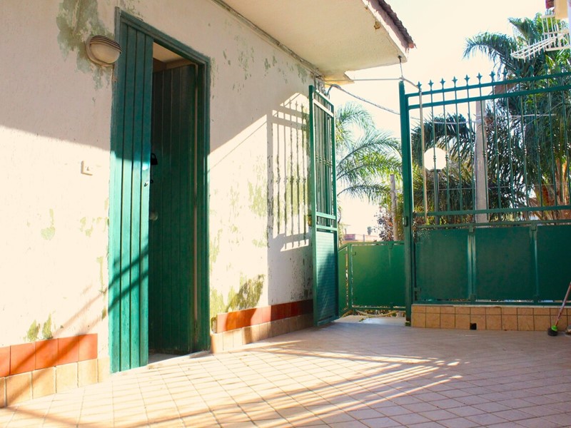 Trilocale in Vendita a Castel Volturno, 25'000&euro;, 