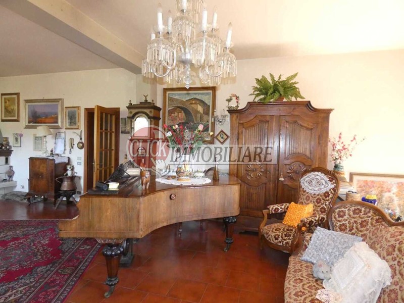 Appartamento in Vendita a Vicchio, 185'000&euro;, 175 m²