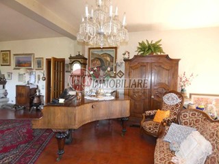 Appartamento in Vendita a Vicchio, 185'000&euro;, 175 m²