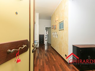 Appartamento in Affitto a Genova, zona Sestri Ponente, 750&euro;, 91 m², arredato