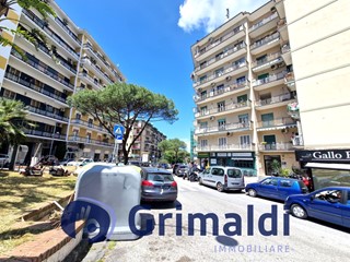 Quadrilocale in Vendita a Napoli, 450'000&euro;, 125 m²