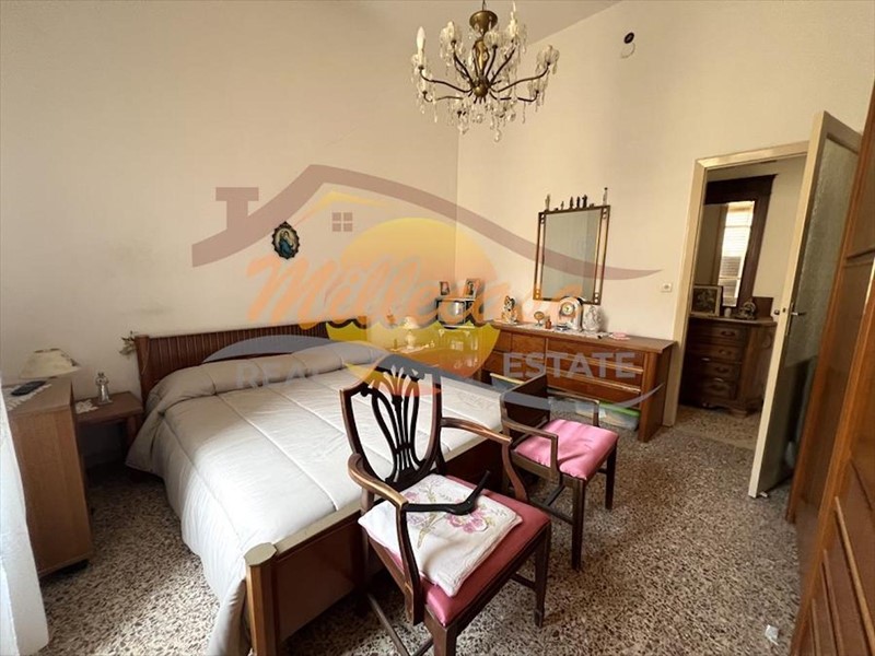 Trilocale in Vendita a Siracusa, zona Adda -Gelone - Borgata, 88'000&euro;, 76 m²