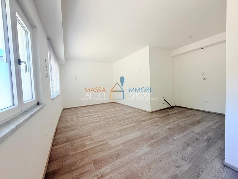 Bilocale in Vendita a Massa, 250'000&euro;, 70 m²