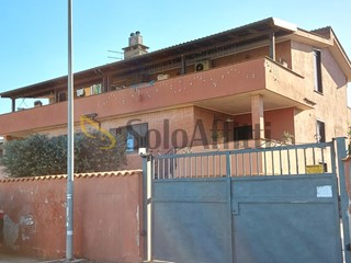 Trilocale in Affitto a Fiumicino, zona Isola Sacra, 900&euro;, 80 m²