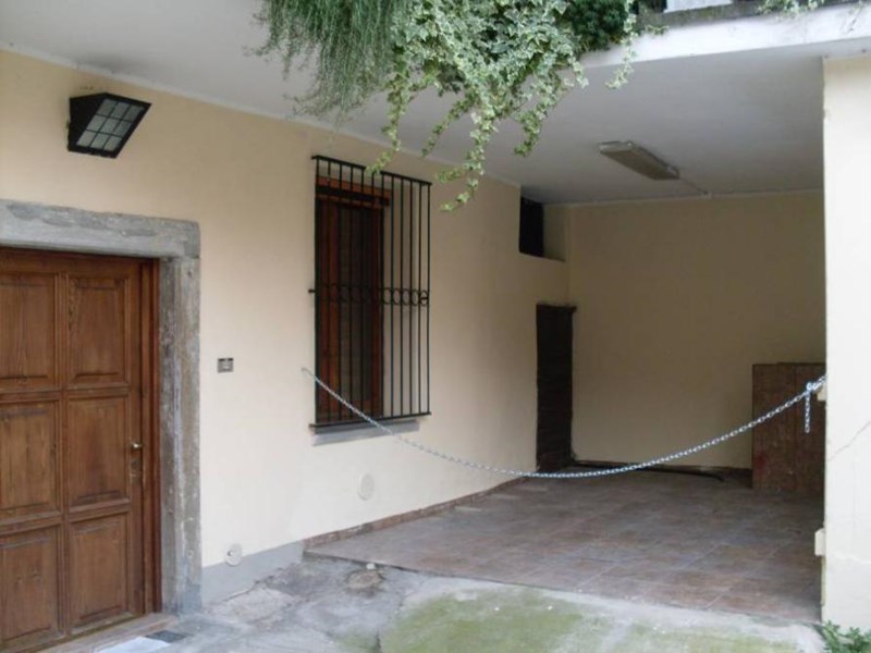 Monolocale in Affitto a Scanzorosciate, zona in centro storico del paese, 350&euro;, 35 m², arredato