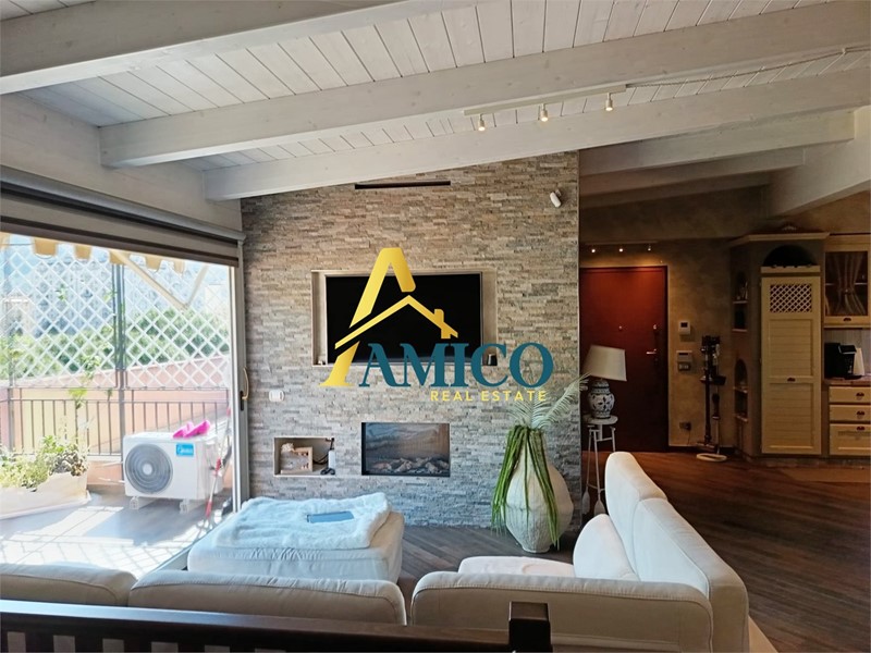 Appartamento in Vendita a Palermo, 289'000&euro;, 170 m²