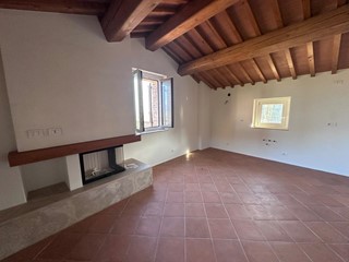 Trilocale in Vendita a Sovicille, zona Stigliano, 260'000&euro;, 127 m²