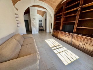 Quadrilocale in Vendita a Siena, zona Bottega Nuova, 175'000&euro;, 90 m²