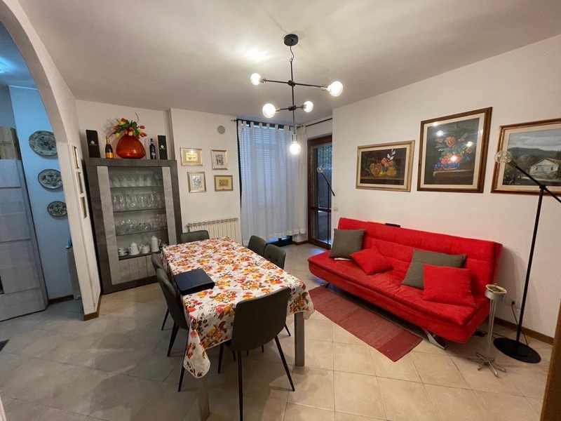 Appartamento in Vendita a Siena, zona Sant'Andrea a Montecchio, 240'000&euro;, 145 m², con Box
