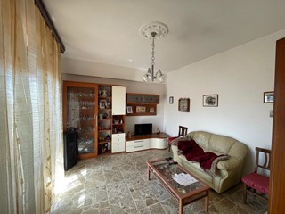 Quadrilocale in Vendita a Monteriggioni, zona Belverde, 227'000&euro;, 95 m², con Box