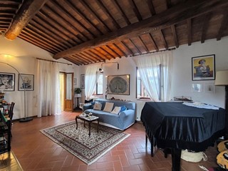 Quadrilocale in Vendita a Castelnuovo Berardenga, zona Bossi, 285'000&euro;, 105 m²