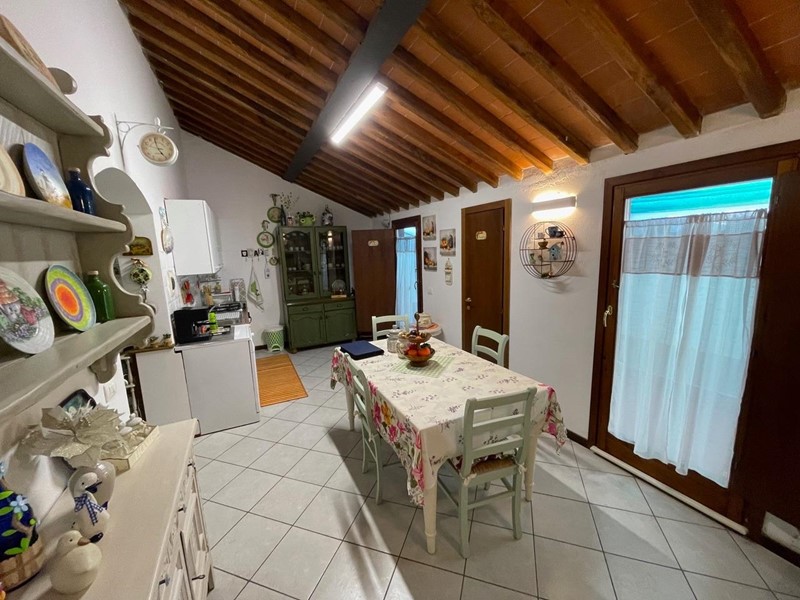 Quadrilocale in Vendita a Monteriggioni, zona Santa Colomba, 170'000&euro;, 75 m²