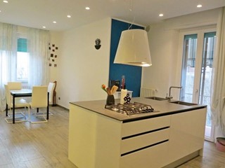 Quadrilocale in Vendita a Siena, 270'000&euro;, 90 m²
