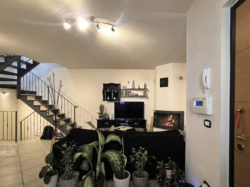Appartamento in Vendita a Sinalunga, zona Rigomagno, 260'000&euro;, 220 m², con Box