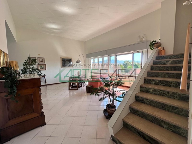 Appartamento in Vendita a Pisa, 495'000&euro;, 160 m², con Box