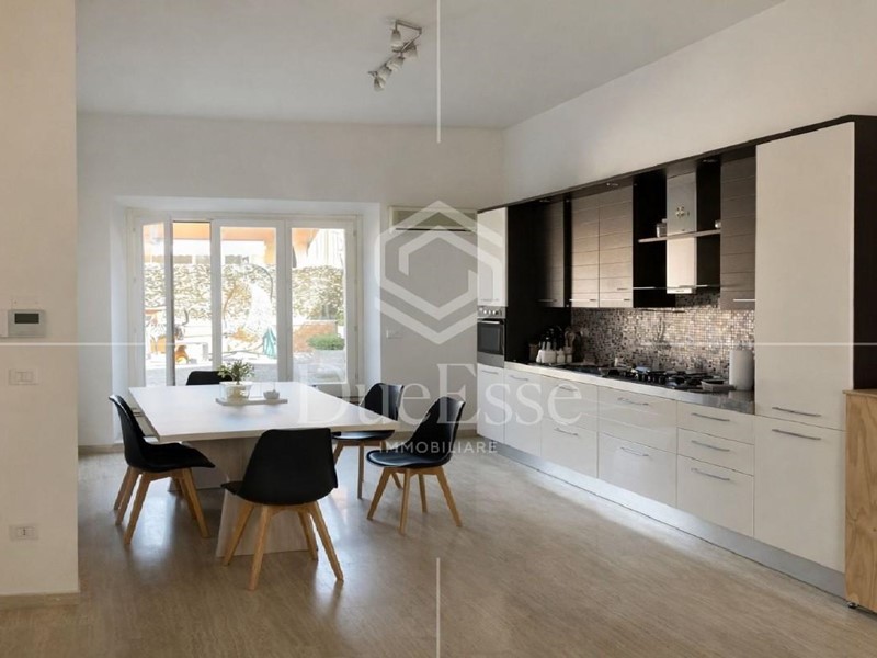 Trilocale in Vendita a Pisa, 360'000&euro;, 80 m², arredato