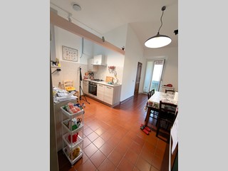 Appartamento in Vendita a Carrara, zona Avenza, 210'000&euro;, 120 m², arredato