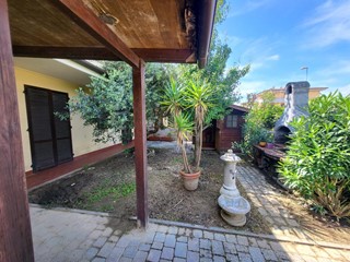 Trilocale in Vendita a Calcinaia, zona Fornacette, 178'000&euro;, 60 m²